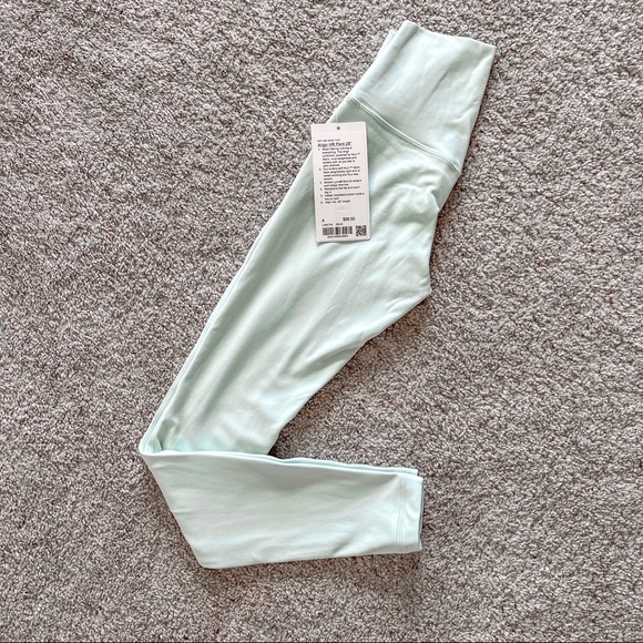 NWT LULULEMON ALIGN FULL LEGTH Leggings 28” Size 4 delicate mint green - Picture 4 of 9